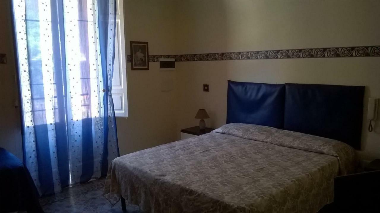 Casetta Al Centro Trapani Buitenkant foto