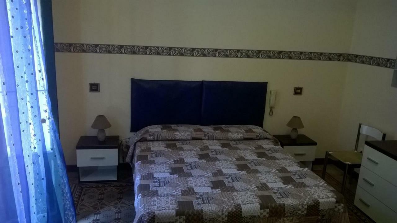 Casetta Al Centro Trapani Buitenkant foto